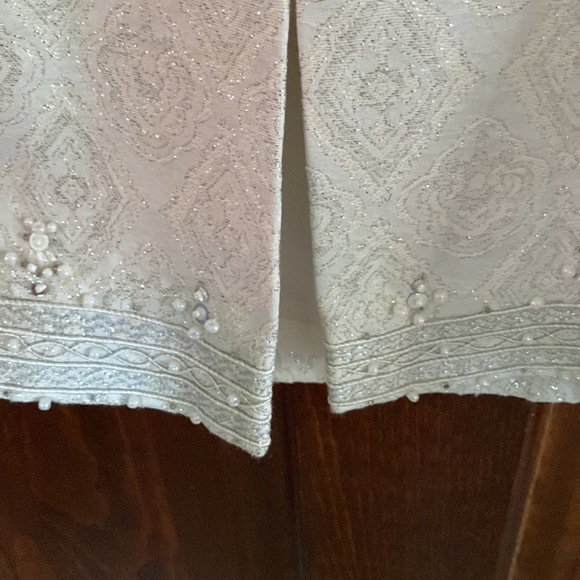 NWT , Tahari white Brocade design embroidered dress , 6 - Picture 6 of 6